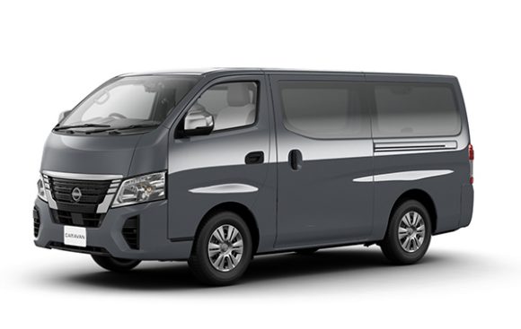 日産キャラバン10人乗り 4WD ディーゼル 5速マニュアルシフト 日産キャラバン10人乗り 4WD ディーゼル 5速マニュアルシフト
