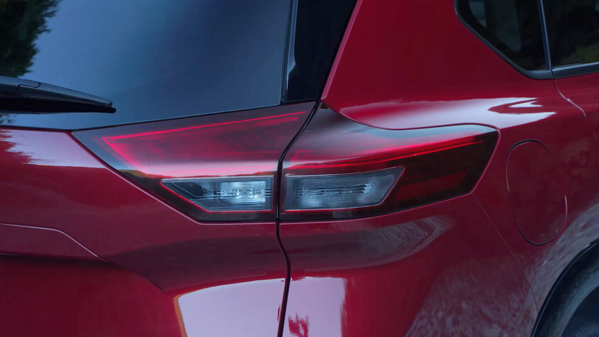 LEDリヤコンビネーションランプ​