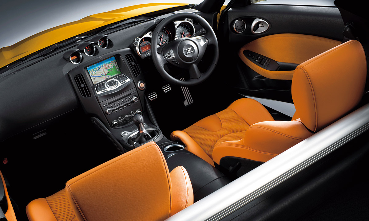 日産 フェアレディz Z スポーツ スペシャリティ Suv グレード間比較